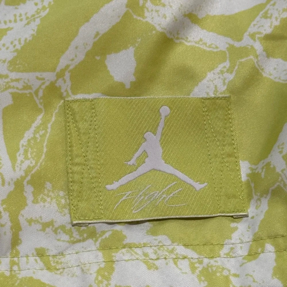 Jordan Flight Poolside Shorts Mens L Limelight Beach Streetwear Basketball